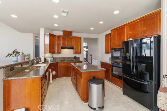 Detail Gallery Image 14 of 50 For 3013 Da Vinci Ct, Modesto,  CA 95355 - 5 Beds | 3 Baths