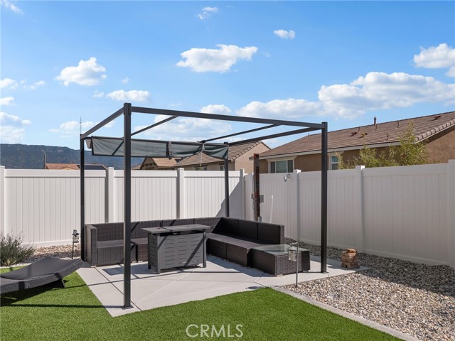 Detail Gallery Image 44 of 47 For 571 Tucker, Rialto,  CA 92377 - 4 Beds | 3 Baths