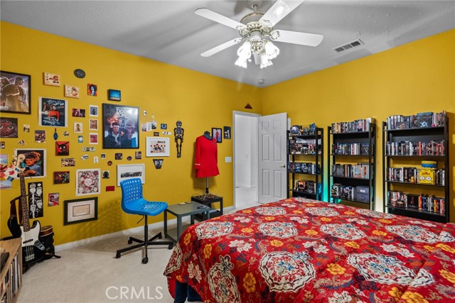22440 Skylake Place, Saugus CA: https://media.crmls.org/medias/9fc0b68b-ab01-4600-a7ae-a3ea9d7fdc17.jpg