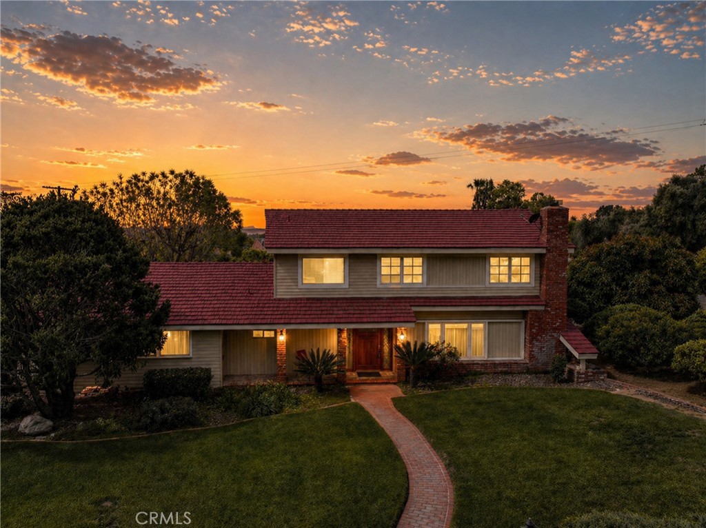 2446 Euclid Crescent E