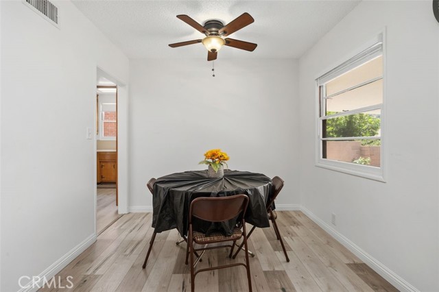 Detail Gallery Image 11 of 33 For 420 E Colorado Ave, Glendora,  CA 91740 - 3 Beds | 2 Baths
