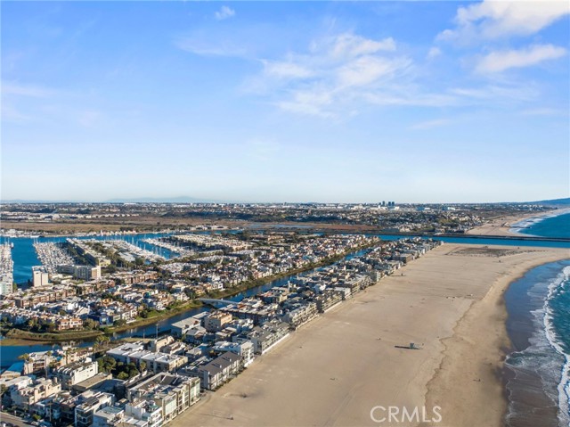 Detail Gallery Image 38 of 40 For 4 Jib St #3,  Marina Del Rey,  CA 90292 - 2 Beds | 2/1 Baths