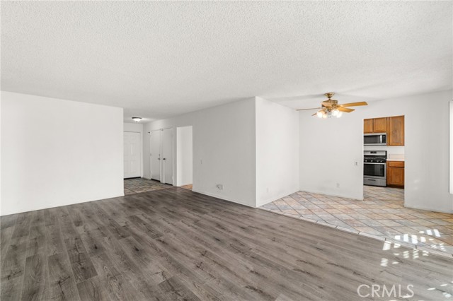 Detail Gallery Image 11 of 38 For 1224 Palos Verde, Corona,  CA 92880 - 3 Beds | 2 Baths