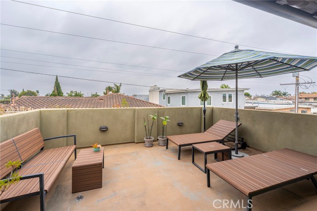 2224 Gates Avenue, Redondo Beach, California 90278, 4 Bedrooms Bedrooms, ,4 BathroomsBathrooms,Residential,For Sale,Gates,PV26076306