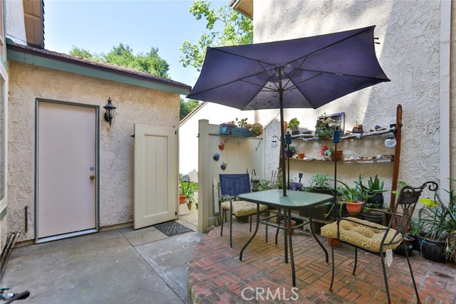 Detail Gallery Image 6 of 59 For 840 E Sycamore Dr, Azusa,  CA 91702 - 4 Beds | 2/1 Baths
