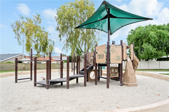 15441 Alsace Circle, Irvine CA: https://media.crmls.org/medias/9fc232b1-54e6-41c4-aafb-d4c545e15d2c.jpg