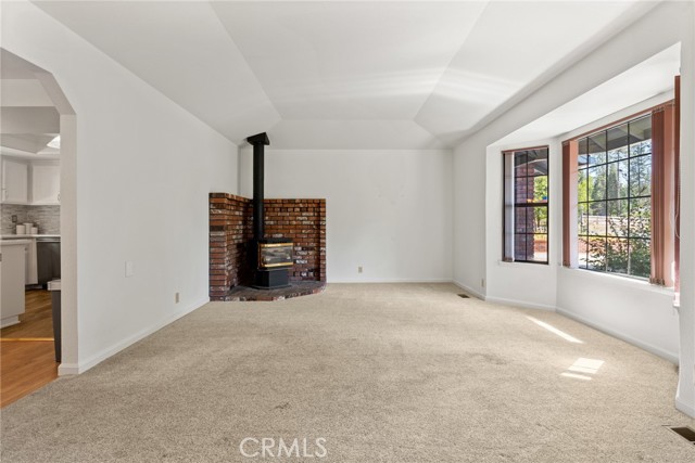 1585 Gate Lane, Paradise CA: https://media.crmls.org/medias/9fc255bb-67e1-4163-8e74-2958b164496d.jpg