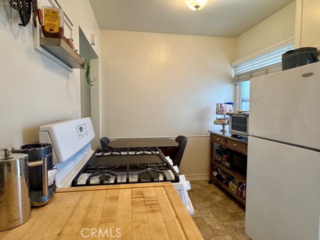 1302 Bonnie Brae Street, Hermosa Beach CA: https://media.crmls.org/medias/9fc3746b-1c16-4587-8ec0-c0555f120d9c.jpg