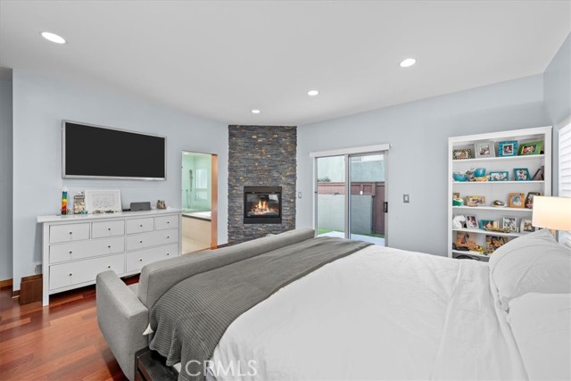 Detail Gallery Image 14 of 32 For 1124 8th St, Hermosa Beach,  CA 90254 - 5 Beds | 4 Baths