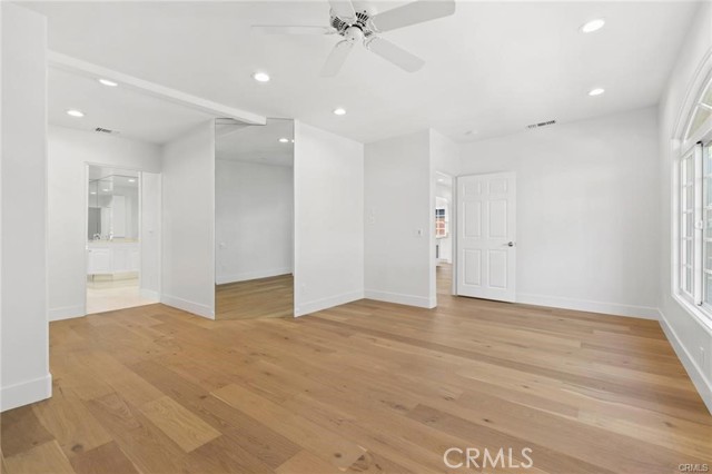 Detail Gallery Image 7 of 16 For 369 E 20th, Costa Mesa,  CA 92627 - 4 Beds | 3 Baths