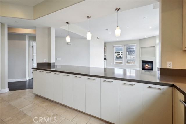 Detail Gallery Image 12 of 71 For 619 Caruso Ave, Glendale,  CA 91210 - 2 Beds | 3 Baths