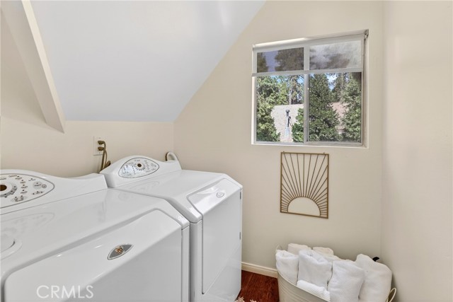 Detail Gallery Image 29 of 40 For 104 Highway 173, Lake Arrowhead,  CA 92352 - 3 Beds | 3 Baths