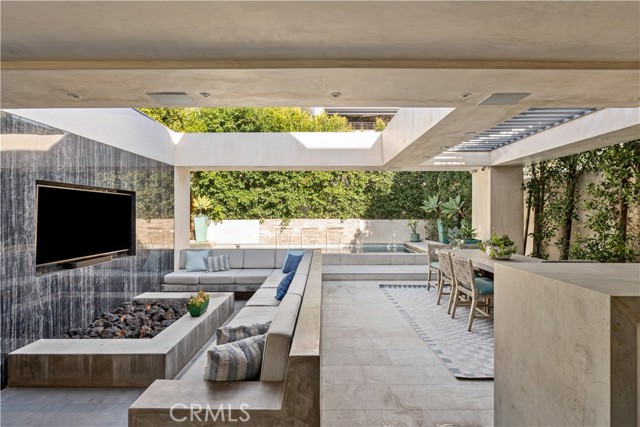 2540 Manhattan Avenue, Hermosa Beach CA: https://media.crmls.org/medias/9fc6cf4d-6a73-4413-bfb5-1a7608aabaa8.jpg