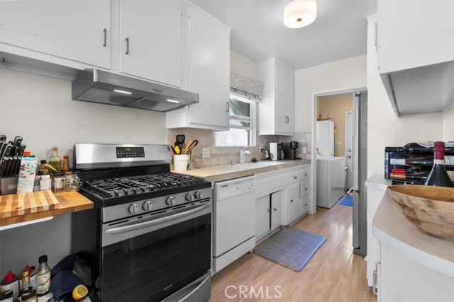 319 29th Street, Manhattan Beach, California 90266, 5 Bedrooms Bedrooms, ,3 BathroomsBathrooms,Residential,Sold,29th,SB22026167