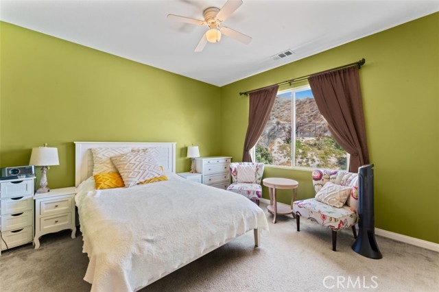 Detail Gallery Image 40 of 63 For 15520 Megan Dr, Canyon Country,  CA 91387 - 5 Beds | 4 Baths