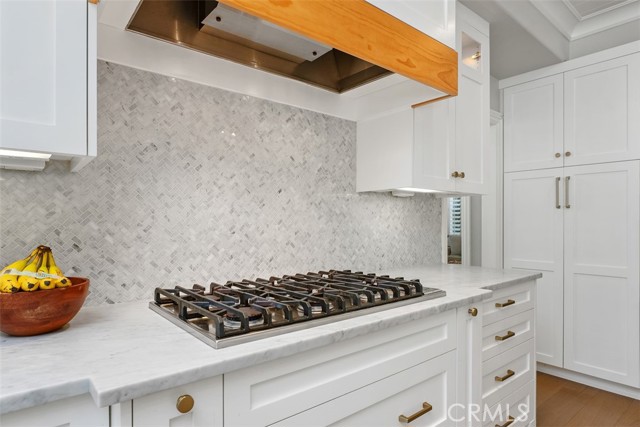 19256 Jasper Hill Road, Lake Forest CA: https://media.crmls.org/medias/9fc9d24a-4649-4fb7-9f9f-491e7e935d57.jpg