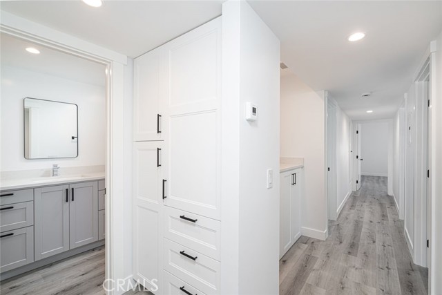 Detail Gallery Image 25 of 34 For 905 W Balboa, Newport Beach,  CA 92661 - 4 Beds | 2 Baths