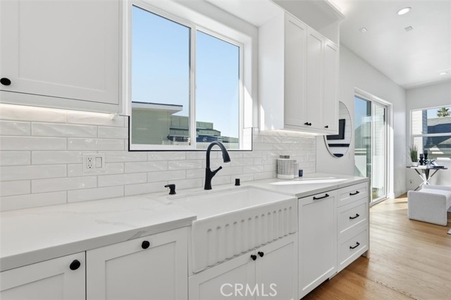 Detail Gallery Image 18 of 41 For 617 N Irena Ave a,  Redondo Beach,  CA 90277 - 4 Beds | 3/1 Baths