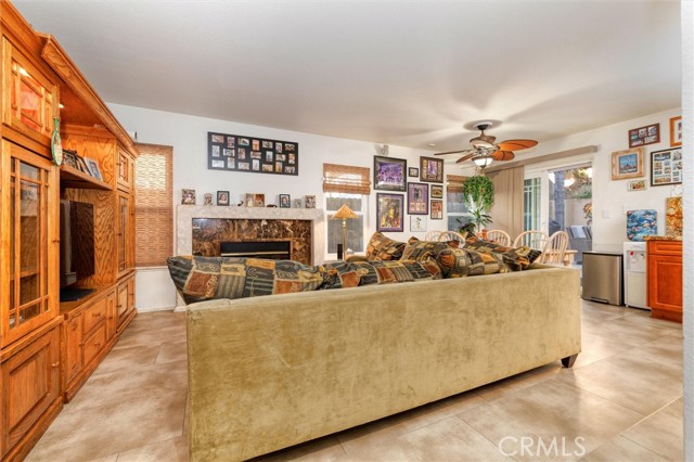 Detail Gallery Image 8 of 30 For 11849 Kathyann St, Sylmar,  CA 91342 - 3 Beds | 2/1 Baths