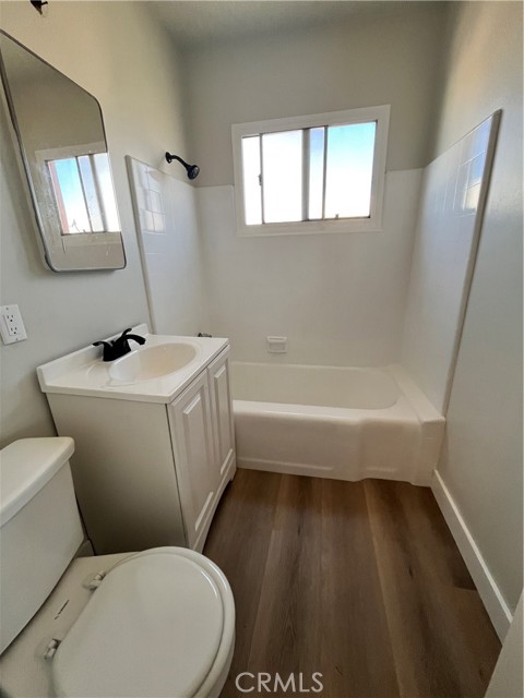 Detail Gallery Image 9 of 9 For 1543 W 105th St #F,  Los Angeles,  CA 90047 - 1 Beds | 1 Baths