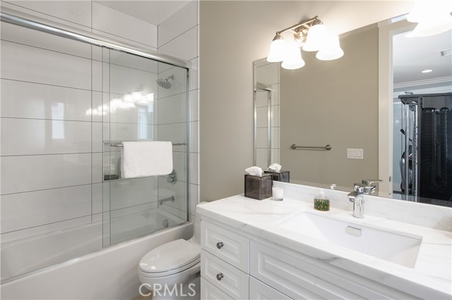 Detail Gallery Image 27 of 38 For 720 Poinsettia Ave, Corona Del Mar,  CA 92625 - 3 Beds | 3/1 Baths