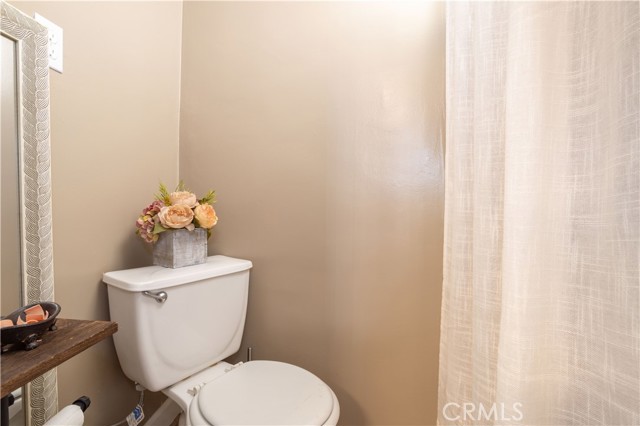 Detail Gallery Image 18 of 34 For 8525 Kester Ave, Panorama City,  CA 91402 - 3 Beds | 2/1 Baths