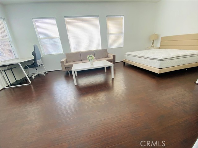 22421 Hawthorn Avenue, Moreno Valley CA: https://media.crmls.org/medias/9fcc50f4-f3e4-4d53-b6e3-81555f68b760.jpg