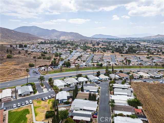 4041 Pedley Road, Jurupa Valley CA: https://media.crmls.org/medias/9fcc6abd-426f-4d1e-82e9-7504ef97add7.jpg