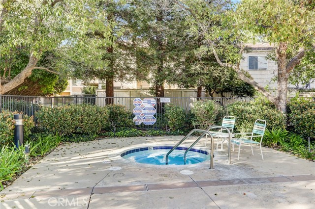 Detail Gallery Image 58 of 62 For 18130 Andrea Cir #1,  Northridge,  CA 91325 - 3 Beds | 2/1 Baths