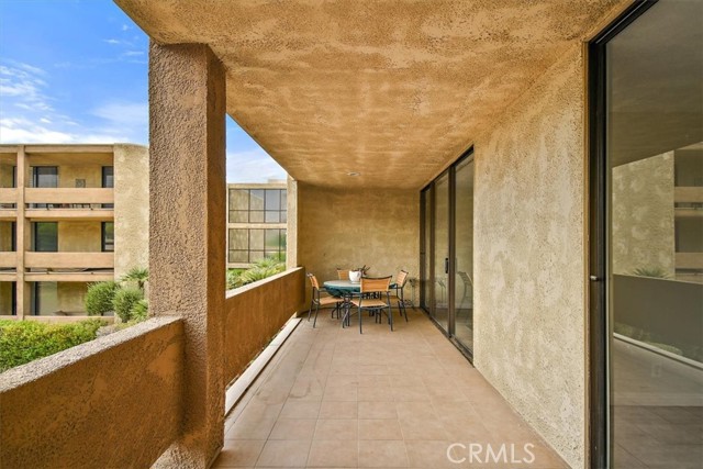 1660 S La Reina Way #2D, Palm Springs, CA 92264