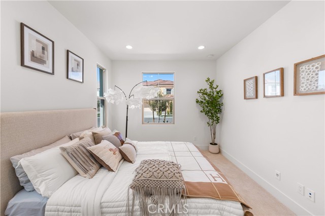 Detail Gallery Image 9 of 75 For 168 Somera, Irvine,  CA 92602 - 5 Beds | 4 Baths