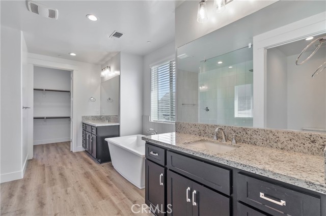1734 Lester Avenue, Clovis CA: https://media.crmls.org/medias/9fcde9f3-3d86-404e-92b7-19963fcf60ee.jpg