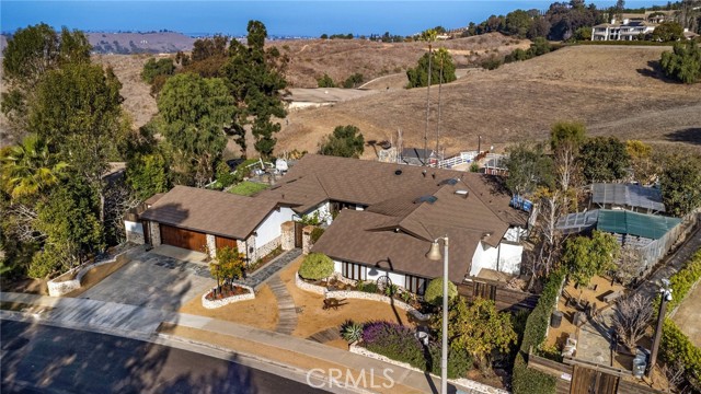 Detail Gallery Image 2 of 36 For 27151 Mission Hills Dr, San Juan Capistrano,  CA 92675 - 6 Beds | 3/1 Baths
