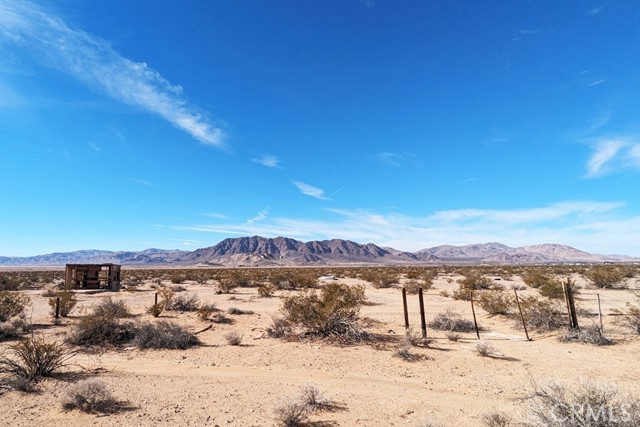 7 Northside Rd, Lucerne Valley, California 92356, ,Land,For Sale,7 Northside Rd,CROC23198110