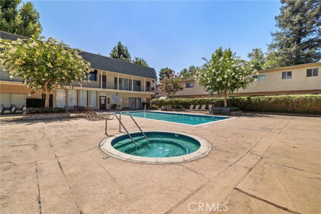 Detail Gallery Image 21 of 31 For 17045 Roscoe #14,  Northridge,  CA 91325 - 2 Beds | 1/1 Baths