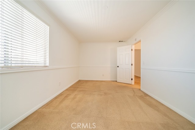 Detail Gallery Image 29 of 61 For 13621 Dellwood Ave, Victorville,  CA 92392 - 6 Beds | 3 Baths