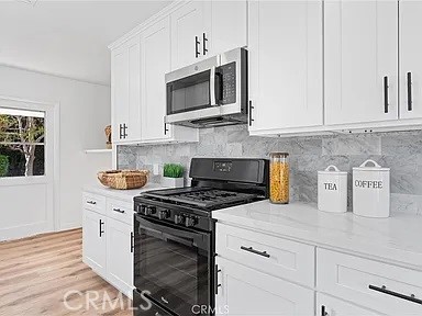 https://media.crmls.org/medias/9fcf0cb4-b211-4ce5-bdd6-a1f0c7146e0d.jpg?preset=X-Large
