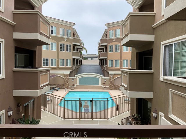 2750 Artesia Boulevard, Redondo Beach, California 90278, 1 Bedroom Bedrooms, ,1 BathroomBathrooms,Residential,Sold,Artesia,PV24116528