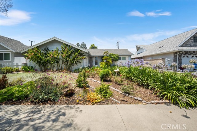 Detail Gallery Image 1 of 1 For 3141 Sharon Ln, Costa Mesa,  CA 92626 - 3 Beds | 2 Baths