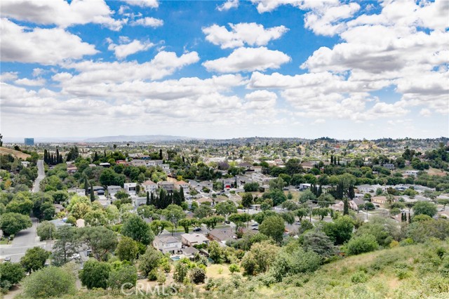 4080 Via Marisol, Los Angeles CA: https://media.crmls.org/medias/9fd0335b-e405-4a21-8c7a-40fd94f84724.jpg