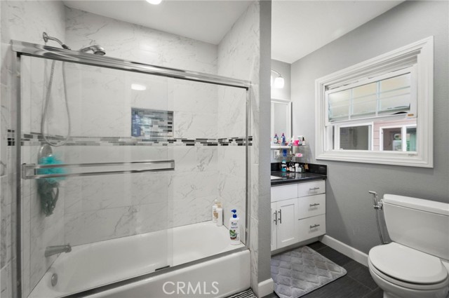 Detail Gallery Image 19 of 50 For 2072 Redondo Beach Bld, Torrance,  CA 90504 - 3 Beds | 2 Baths
