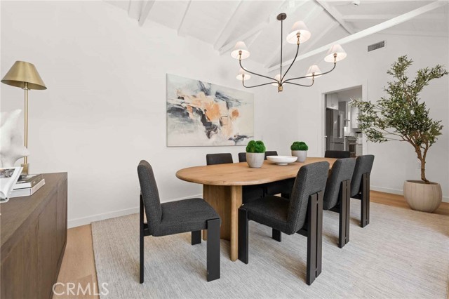 3170 Corinth Avenue, Los Angeles CA: https://media.crmls.org/medias/9fd1cbf8-6c09-44db-bea6-abfc4be6adf7.jpg