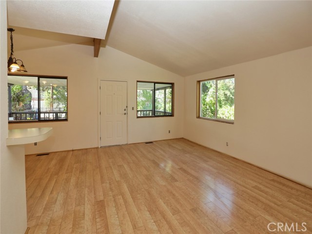 Detail Gallery Image 5 of 56 For 14908 Park St, Clearlake,  CA 95422 - 2 Beds | 2 Baths