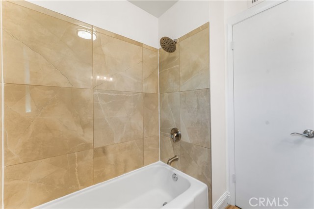 Detail Gallery Image 18 of 29 For 1326 W Avenue H10, Lancaster,  CA 93534 - 3 Beds | 1/1 Baths