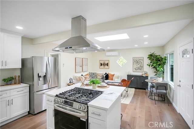 Detail Gallery Image 7 of 30 For 12441 Verdi, Marina Del Rey,  CA 90066 - 3 Beds | 2 Baths