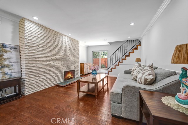 100 Arthur, Arcadia CA: https://media.crmls.org/medias/9fd4d116-02e7-4239-9fdd-b3e97de2f375.jpg