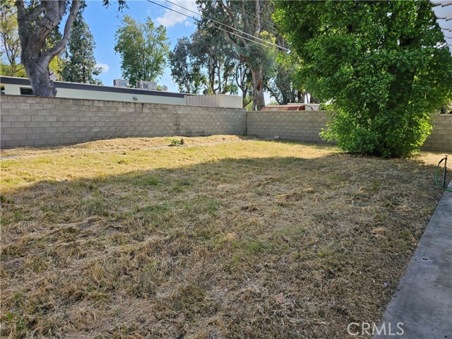 Detail Gallery Image 15 of 17 For 9820 Sharon Ave, Riverside,  CA 92503 - 3 Beds | 2 Baths