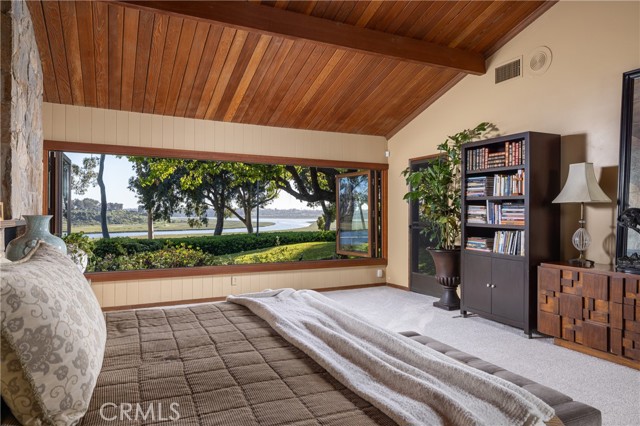Detail Gallery Image 15 of 35 For 2600 Mesa Dr, Newport Beach,  CA 92660 - 6 Beds | 6/2 Baths