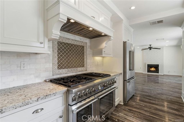 2169 Coalfax Court, Thousand Oaks CA: https://media.crmls.org/medias/9fd625ed-5178-423a-a530-9de08b00e3f2.jpg