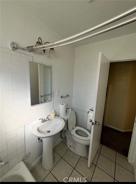 Detail Gallery Image 7 of 13 For 4136 Eileen, Riverside,  CA 92504 - 3 Beds | 2 Baths